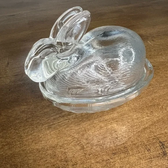 Glass Bunny Dish - Picture 4 of 6